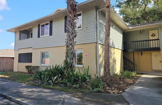 247 THORN TREE Place