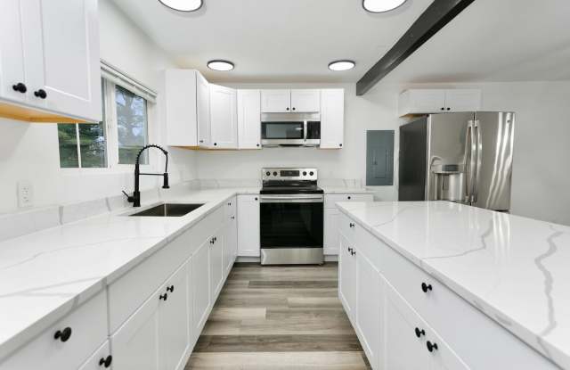 430 Birch Street - 1