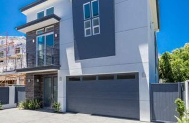 Movein special!!! Luxurious Modern Townhouse w/3000+sq.ft. - Fabulous Amenities+Yard+3 Balconies with RB Schools photos photos