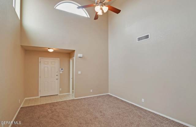 444 CACTUS CROSSING Drive