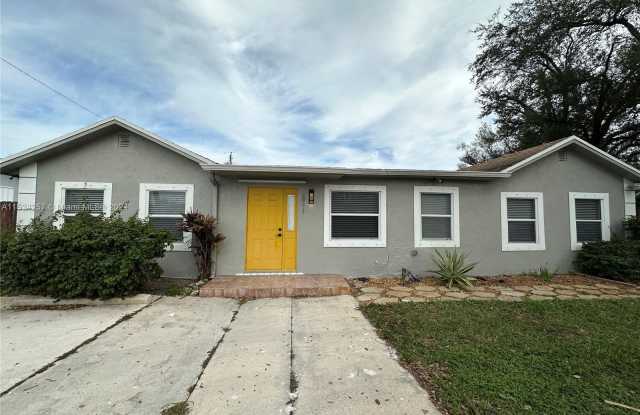2811 Northwest 88th Street