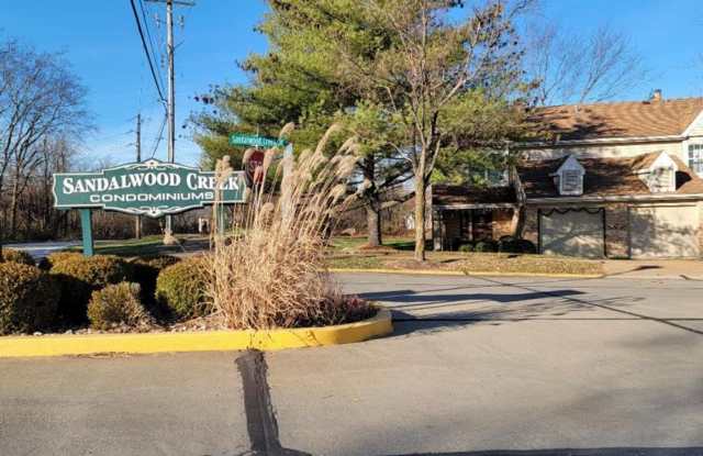 All Electric Second Floor Garden Condo for Rent in Wildwood