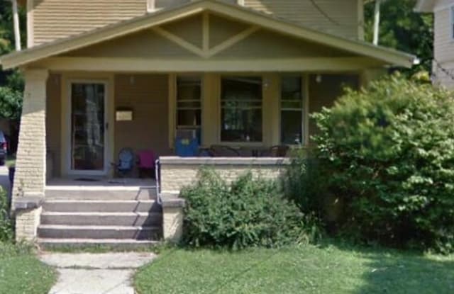 1217 Hovey St SW - 1217 Hovey Street Southwest, Grand Rapids, MI 49504