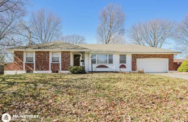 708 Northeast Coronado Avenue - 708 Northeast Coronado Avenue, Lee's Summit, MO 64086