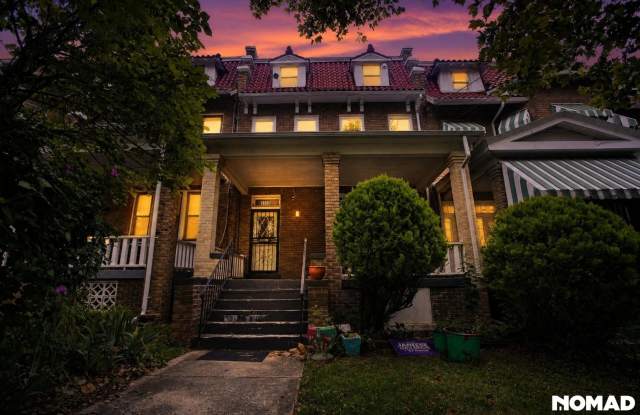 Charming 4BR House in Washington, DC