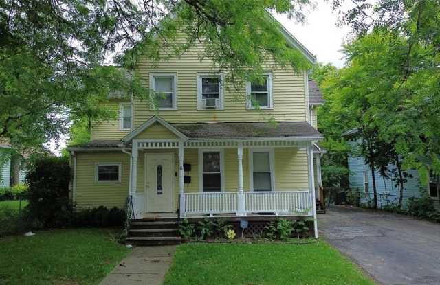 6 Carlton Street