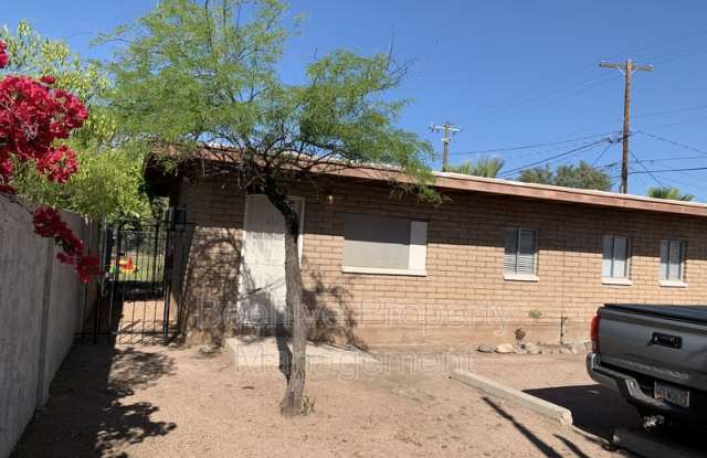 432 E Kimball Ave