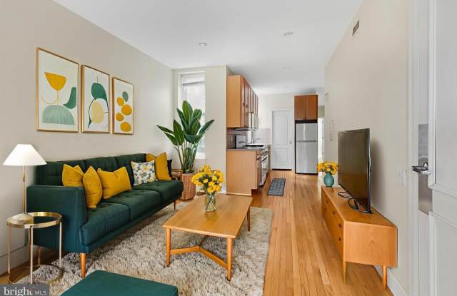 Photo of 4215 RIDGE Avenue unit: 2