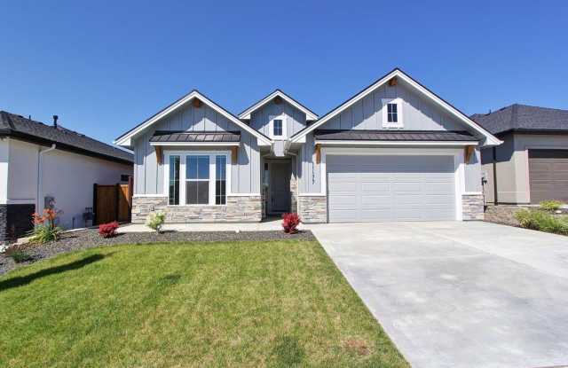 Immaculate Single-Level Home in Reveille de Valor