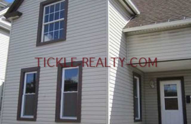 3 Bedroom Single Family House!