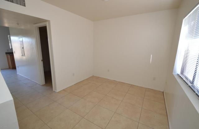 4327 E Bellevue Street