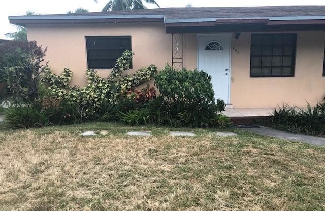 482 NE 136th St - 482 Northeast 136th Street, North Miami, FL 33161