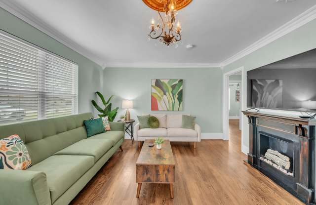 Photo of 2301 North Drive