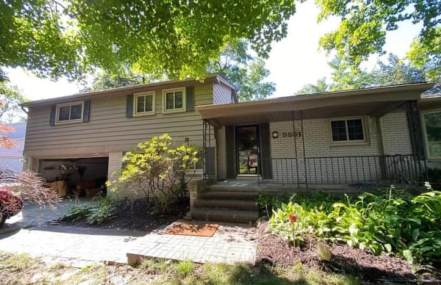 5551 Tadworth Pl, West Bloomfield, MI 48322 - 5551 Tadworth Pl, Oakland County, MI 48322