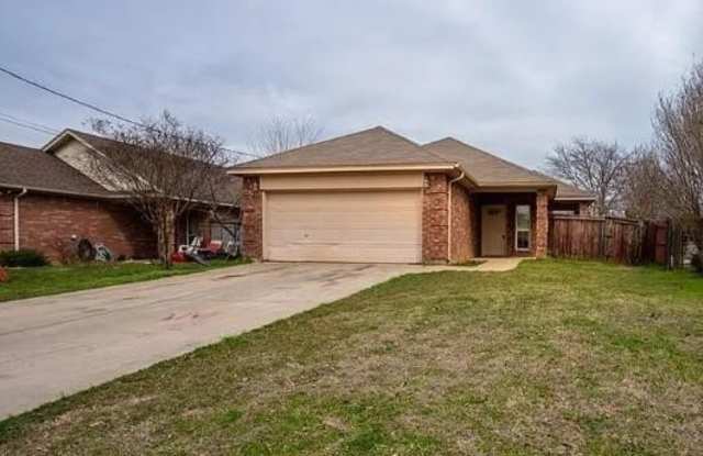 307 boyd Street - 307 Boyd Street, Cleburne, TX 76031