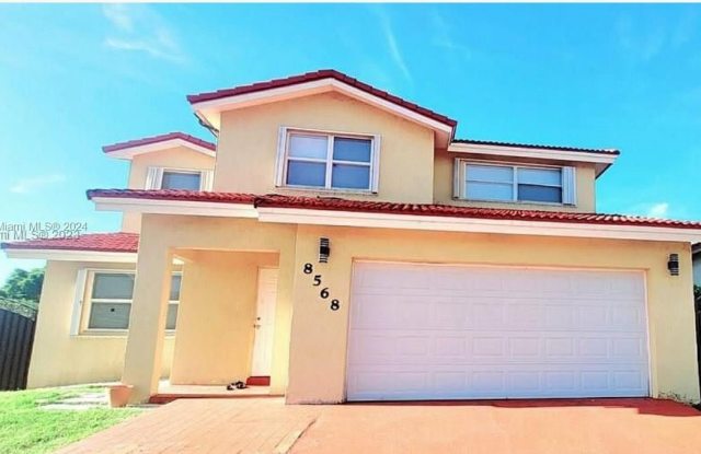 8568 SW 211th Ter