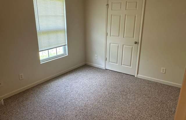 2306 East Lakeview Drive - 824