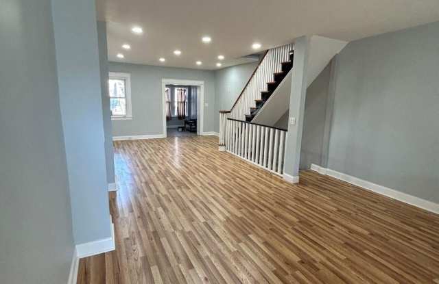 5718 FLORENCE AVENUE