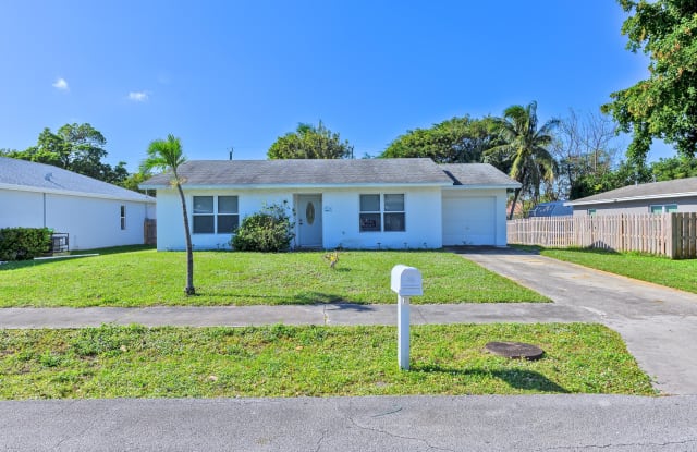 228 NW 9th Avenue - 228 Northwest 9th Avenue, Delray Beach, FL 33444