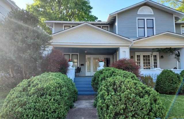 Photo of 417 Holmes Avenue