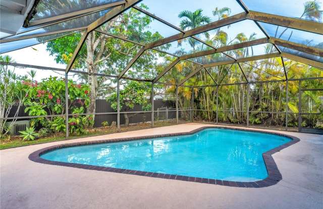 Photo of 7621 SW 146th Ave