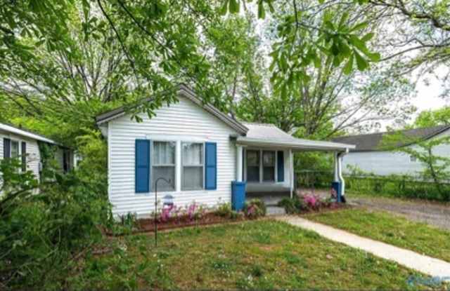 505 McCullough Avenue Northeast
