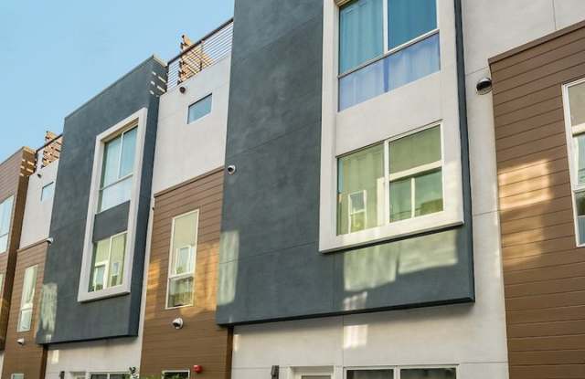 Newly build 3 bedroom South Redondo Townhome