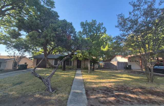 Photo of 205 Maple Dr, Schertz, TX. 78154