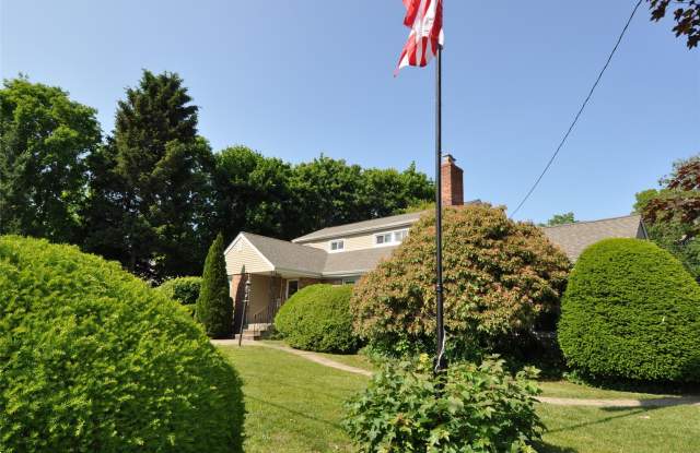 Photo of 16 Evergreen Avenue