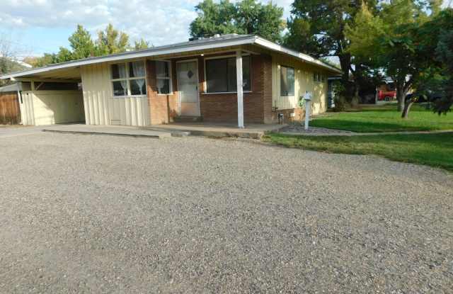 Close to CMU/St Mary's