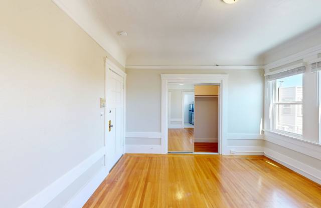 Photo of 2075 Market St.