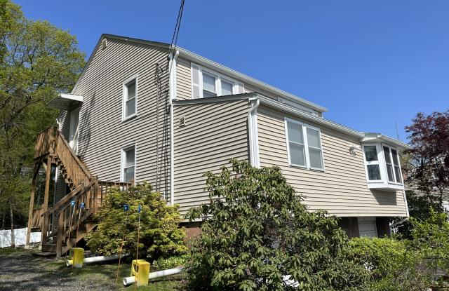 175 North Lake Ave.