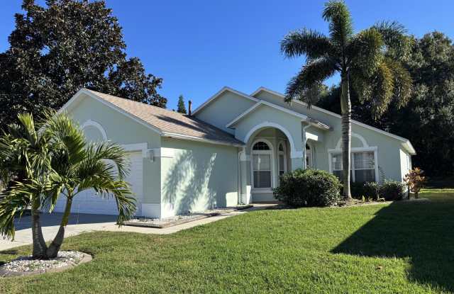 2346 White Sands Court NE