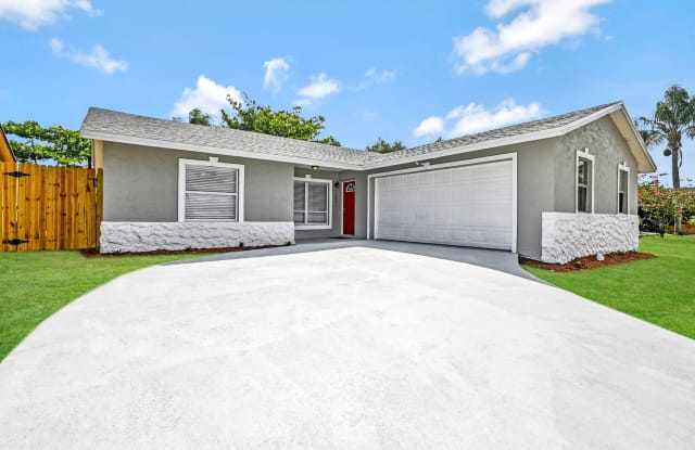 7388 Willow Spring Cir E - 7388 Willow Spring Circle North, Palm Beach County, FL 33436