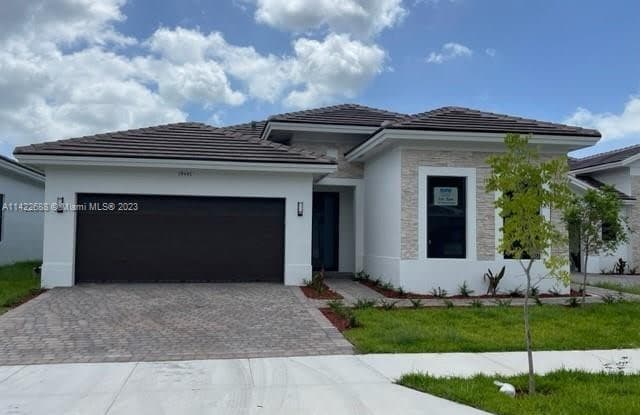 19447 SW 124th ct - 19447 Southwest 124th Court, South Miami Heights, FL 33177