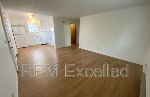 Photo of 475 Houser Way S