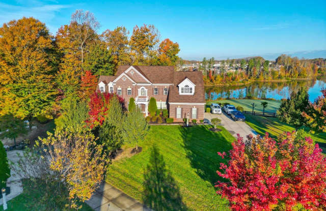 Photo of 15412 FINCHINGFIELD Way