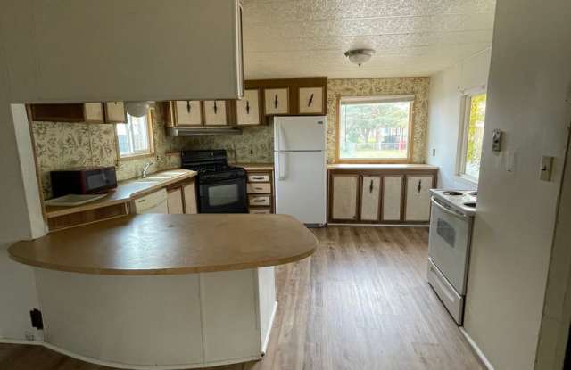 Cozy 3 Bed, 1.5 Bath Home in Idaho Falls!