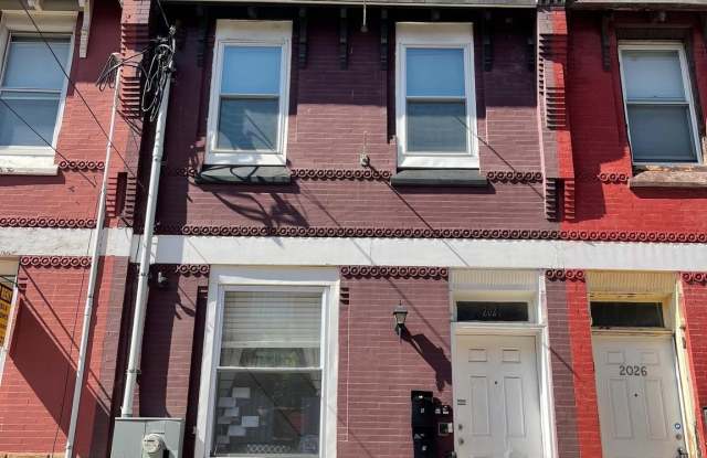 Photo of 2024 N CARLISLE Street unit: 1