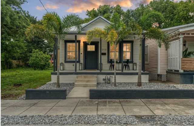 Photo of 1213 East 12th Avenue