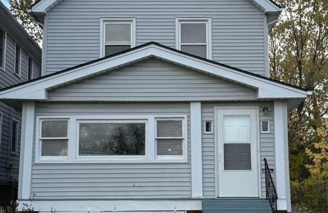 Photo of 3bd Single Lee/Harvard Vouchers Only