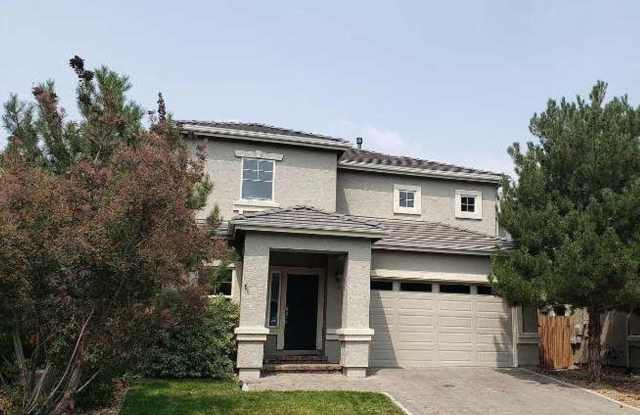 3BR/2.5BA Bella Rio home in NW Reno on Quiet Street