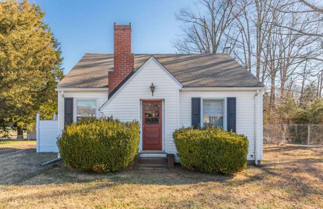 UNFURNISHED cozy private 2-bedroom, 2-bathroom home nestled in Winston-Salem