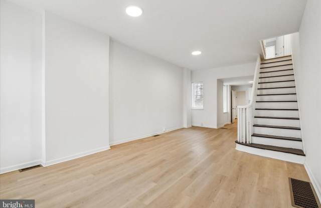 Photo of 2508 N SARTAIN Street