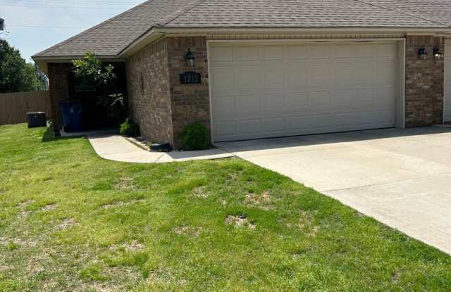 1212 Mesa Road