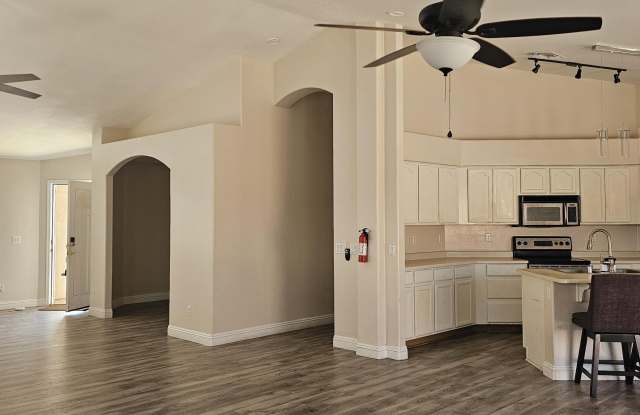 4915 S ROOSEVELT Street