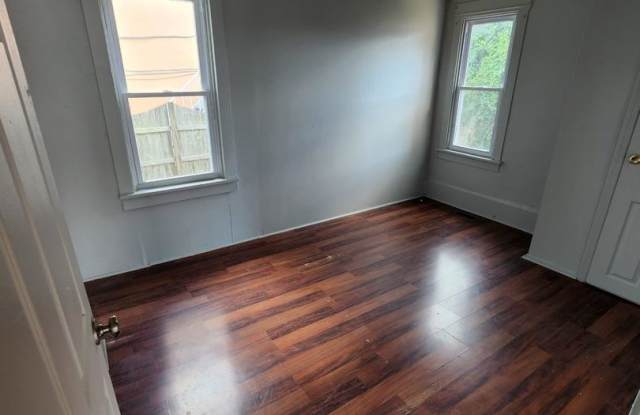 2 Bedroom House- Ready for move in!