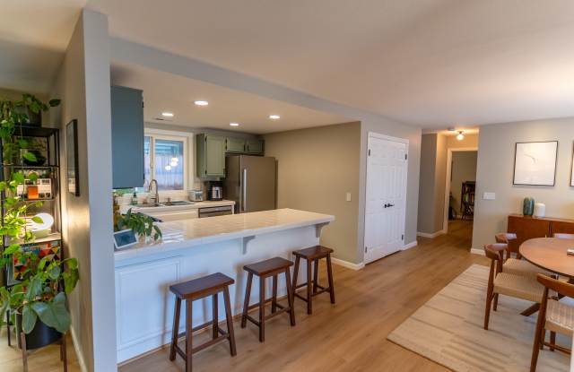 1304 Palomar Place - 1