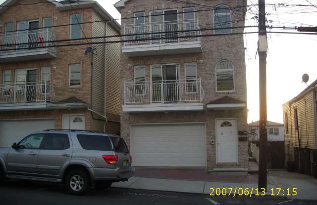 45 TERHUNE AVE - 45 Terhune Avenue, Jersey City, NJ 07305