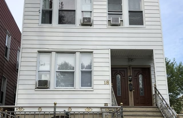 18 STEVENS AVE - 18 Stevens Ave, Jersey City, NJ 07305